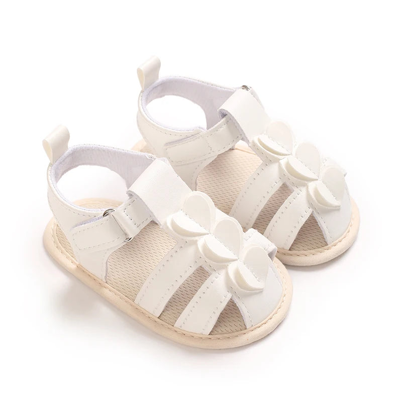 Princess summer sandals with floral/heart-shaped/bow decorations on baby shoelaces, suitable for girls to wear with soft soles