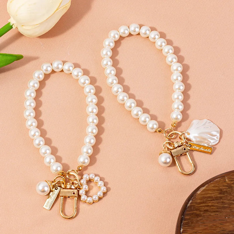 Cute Pearl Keychain for Women Girls Shiny Pearl Bead Shell Phone Bag Backpack Charm Accessory Car Key Key Chain Pendant