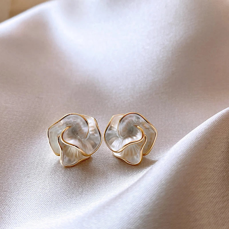 Delicate Camellia Stud Earring For Women Unique Flower Design Ear Stud Temperament White Earrings Daily Jewelry Gift