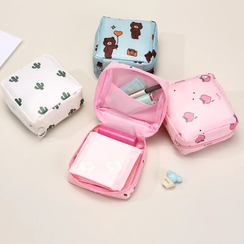 Cute cartoon sanitary pad storage bag for girls' menstrual period, portable aunt bag, sanitary pad storage, large capacity small