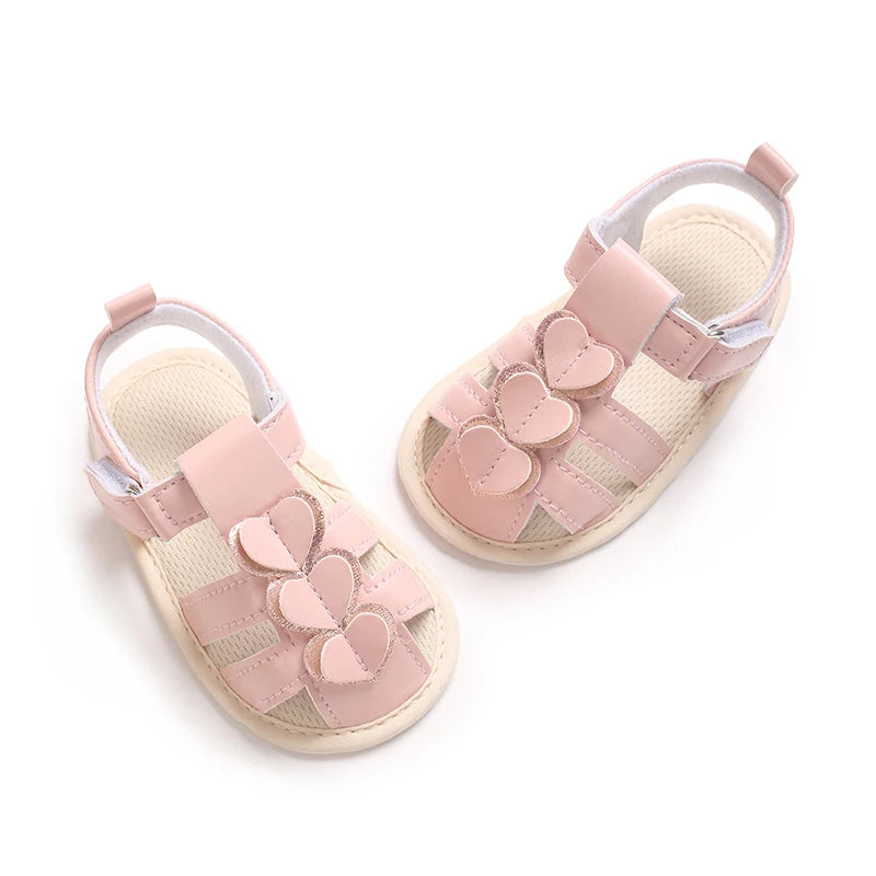 Princess summer sandals with floral/heart-shaped/bow decorations on baby shoelaces, suitable for girls to wear with soft soles