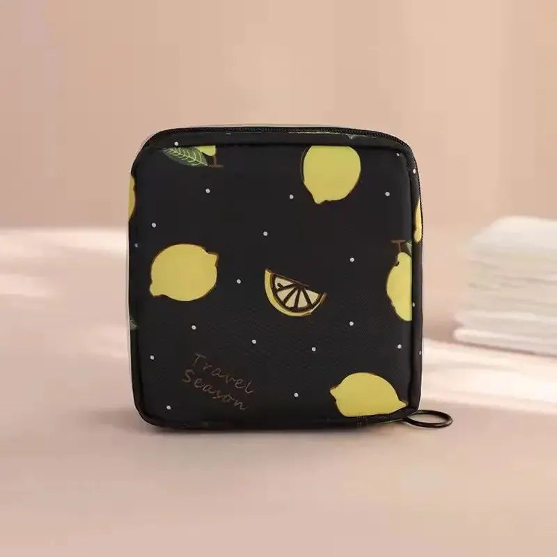 Cute cartoon sanitary pad storage bag for girls' menstrual period, portable aunt bag, sanitary pad storage, large capacity small