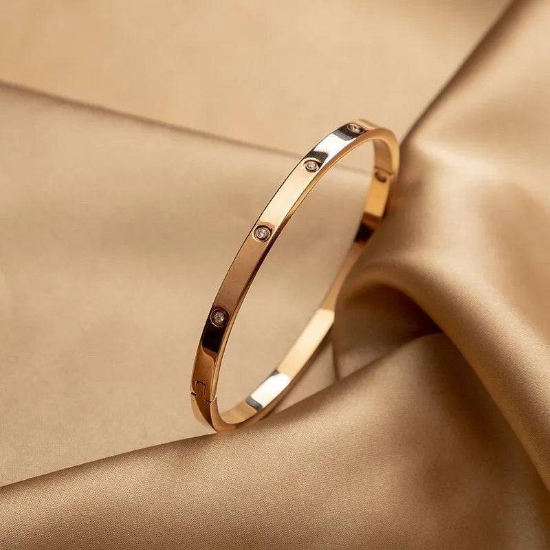 Men's Fashion Sparkling Bangle Bracelet Gold Love Bracelet Light Luxury Ins Hand Jewelry Gift for Women Men