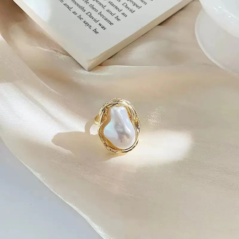 2025 Cross-Border Retro New Simple Rrregular Baroque Imitation Pearl Personality Ladies French Ring, Suitable For Charming Intel